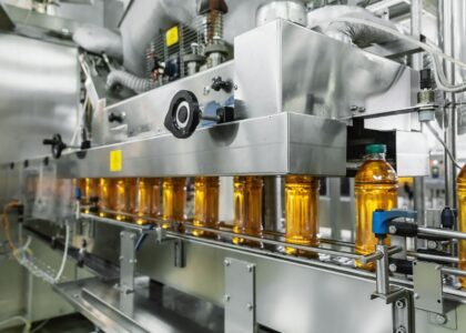 Konformität und Leistung